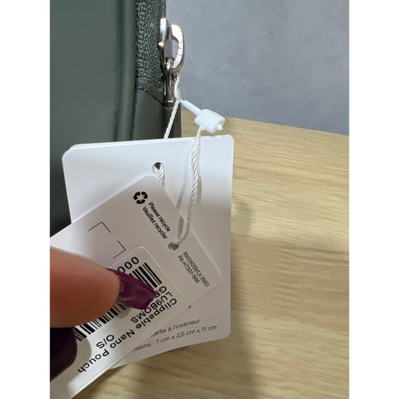 Lululemon Clippable Nano Pouch Gray Sage NWT keychain not included Sold Separate - Picture 8 of 8